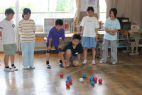 ８